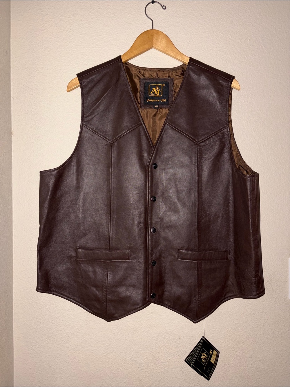 AJ Western Wear  Men's Brown Vest XL Snap Button New Zealand Lamb Leather NWT